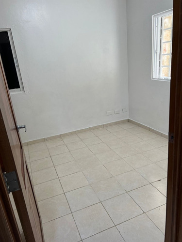 Imagen 5 de 9 de Apartamento 2 Hab, Sala-comedor, Cocina, 1 Baño, Pequeña Area De Lavado, 1 Parqueo, Rd$17,000 (2+1) Incluye Mantenimiento