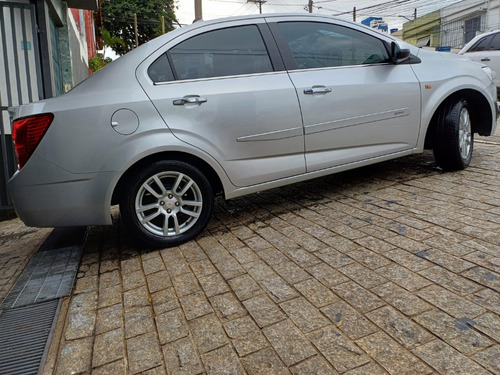 Chevrolet Sonic Sedán 1.6 16v Ltz Aut. 4p