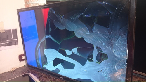 Imagen 2 de 9 de Televisor Rca 42 Led42c45rq Nuevo Pantalla Partida