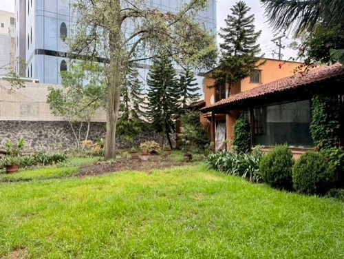 Venta Magnífico Terreno Con Uso De Suelo Mixto Para Edificio De 8 Niveles