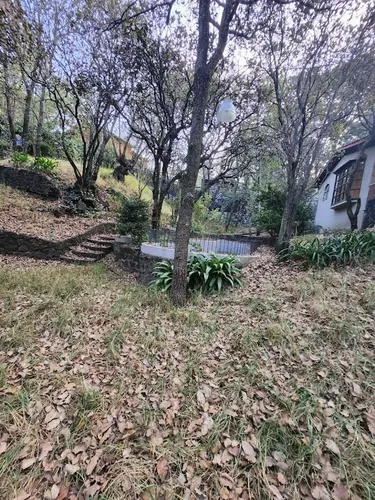 Casa Venta, Con Departamento O Estudio Independiente. 10 Estacionamientos.