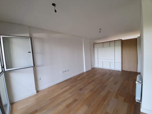 Imagen 9 de 14 de Dueño Vende,2 Amb. Muy Luminoso .150 Mts Subte B. A Estrenar