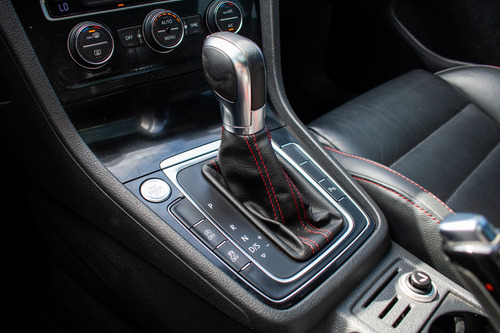 Volkswagen Golf 2.0 Gti Tsi App Connect + Cuero