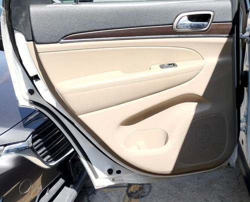 Jeep Grand Cherokee 5.7 Limited Lujo 4x2 Mt