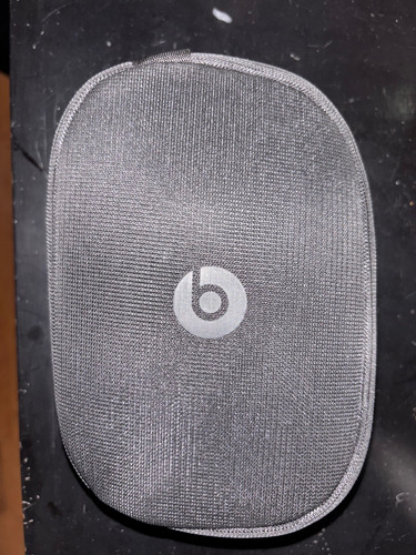 Beats Studio Pro Bluetooth Inalámbricos Color Arenisca (Usado)