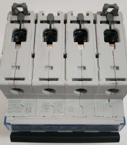 Interruptor Automatico 4p 25a Cruv C 10ka Ref 407930 Legrand