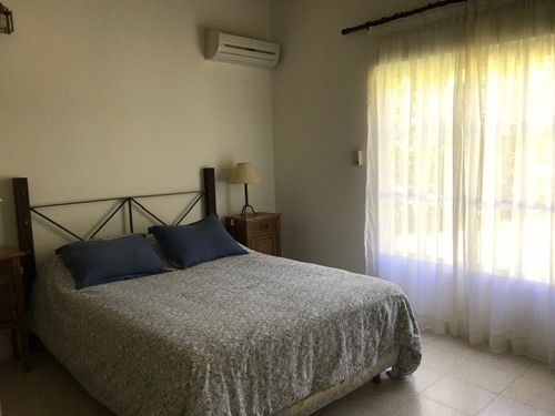Casa Del Arbol En Portezuelo, Punta Ballena