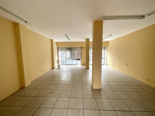 Imagen 7 de 15 de Villa Carlos Paz - Oficina Amplia - La Mejor Ubicación - Escritura