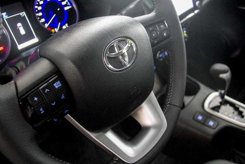Toyota Hilux Cd Dsl 4x4 Srv At 20/20