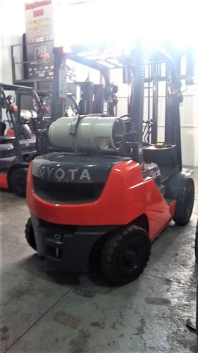 Imagen 8 de 13 de Montacargas Toyota Año 2008, 4000 Lbs Yale Seminuevo.