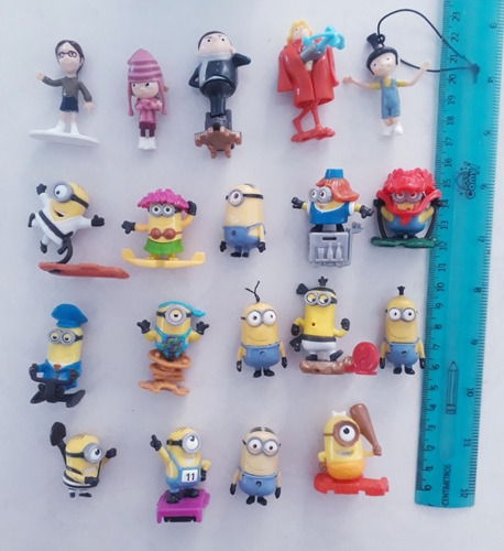 Set Figuras Mi Villano Favorito Y Minions De Huevo Kinde. C4 (Usado)