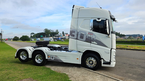 Volvo Fh 460 6x2 Globetrotter Ano 22 Teto Alto Aut. Com Rs
