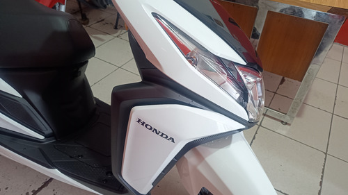 Honda Elite 2025 Com Apenas 76 Kms