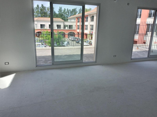 Imagen 2 de 8 de Venta De Oficina En Pueblo Caamaño (pilar)