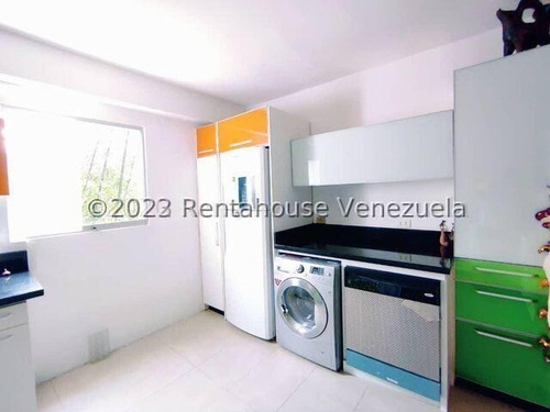 Vendo Apartamento En Urbanización Las Delicias, Código 23-18986 Cm Leer Descripción