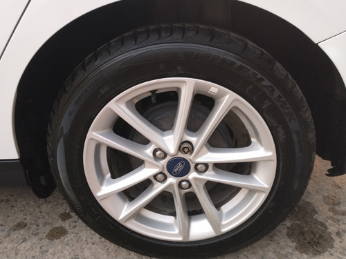Ford Focus S 1.6 16 V Hatchback