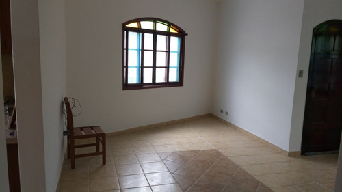 Imagem 3 de 14 de Casa 3 Qtos 1st,sala,quintal Cabe Piscina 3 Carros $ 300.mil