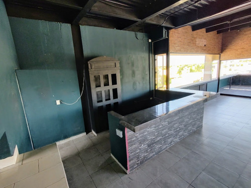 Local En Venta Plaza Avanzza, Av. El Jacal