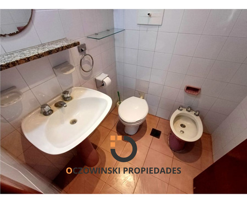 Chalet + Locales A La Venta En Block (villa Gesell)