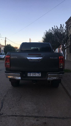 Toyota 2017 Sr 4x4