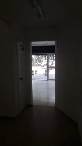 Local En Arriendo En Versalles. Cod A6229