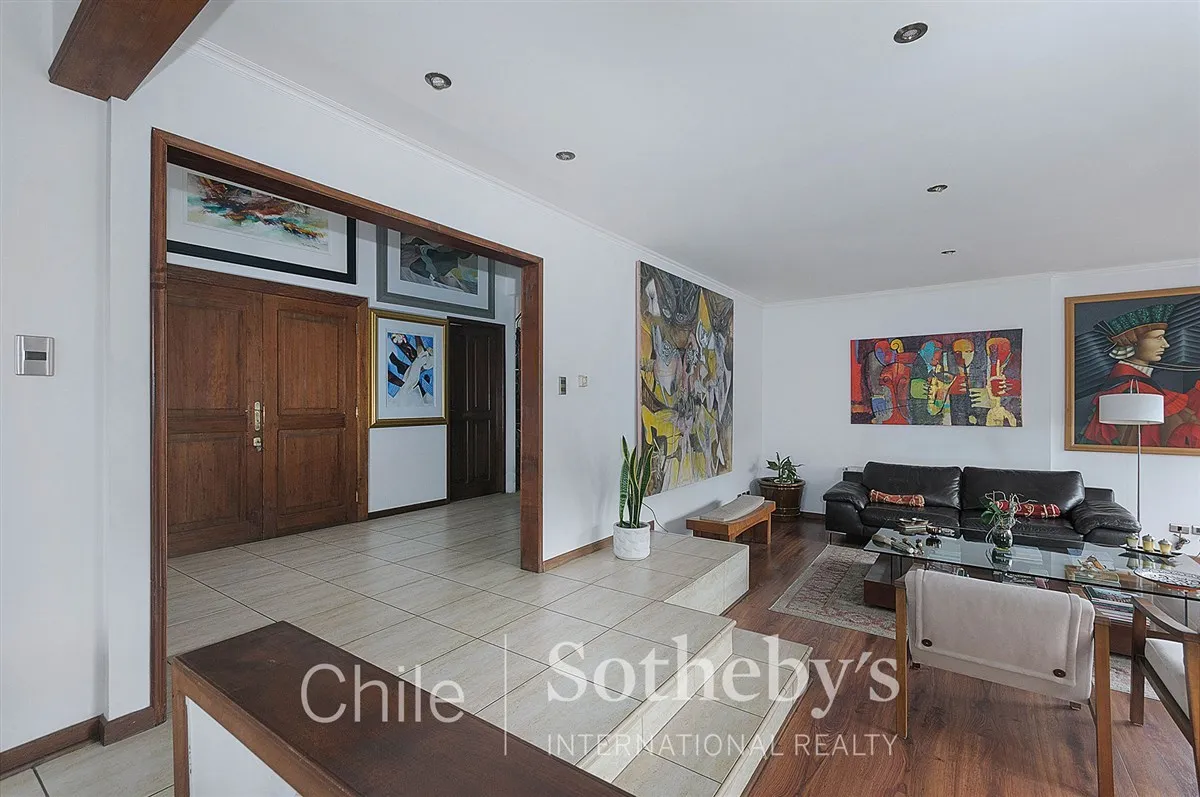Imagen 3 de 29 de Casa En Venta De 6 Dorm. En Las Condes