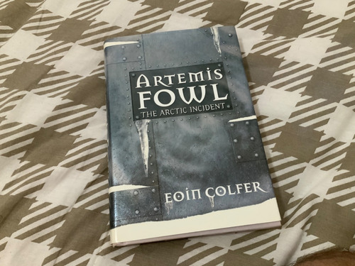 Livro Artemis Fowl The Arctic Incident Eoin Colfer Cod. 6680