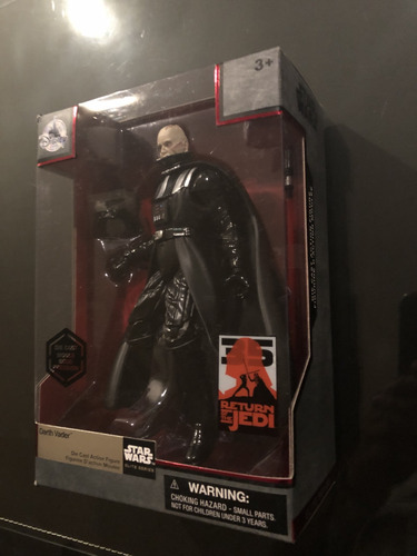 Star Wars Elite Series Darth Vader (Usado)