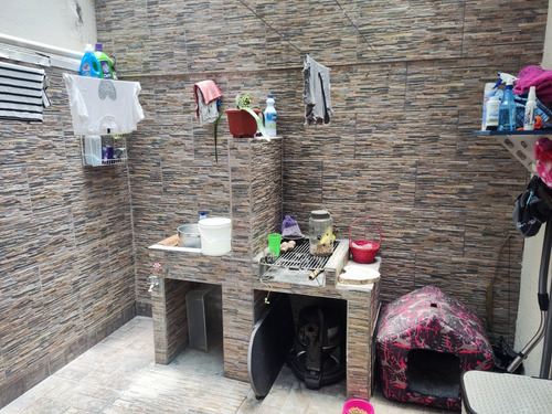 Casa De 4 Habitaciones Con 4 Baños
