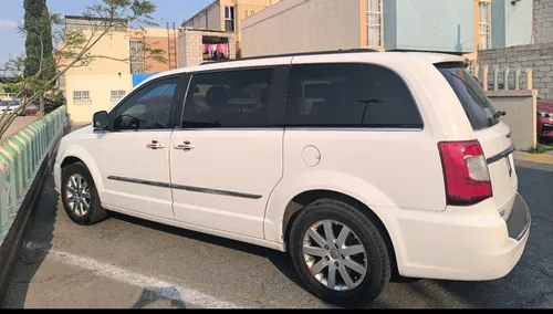 Chrysler Town & Country 3.6 Touring Mt