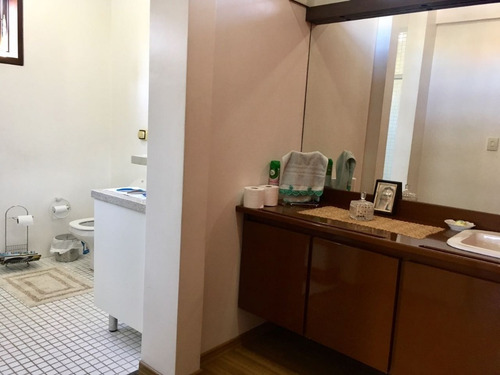 Casa Em Vila Assunção Com 3 Dormitórios - Vz4181