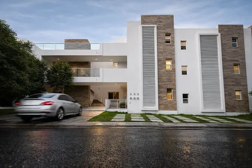 Departamento En Venta Entre El Refugio Y Zibatá, Planta Baja, 3 Recamaras, Lujo - foto 1