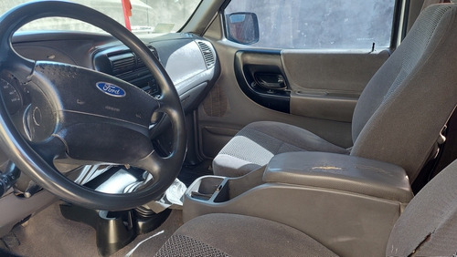 Imagen 3 de 10 de Ford Ranger 2005 2.8 Xlt I Dc 4x2