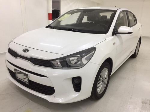 Imagen 1 de 11 de Dm Kia Rio Lx Sedan 2020 Color Blanco.
