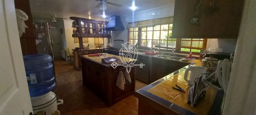 Casa En Venta De 5 Dorm. En Talagante
