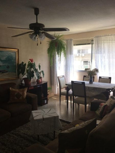 Apartamento En Venta De 3 Dormitorios En Malvin Norte