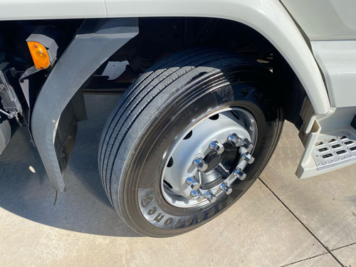 Volvo Vm 270 Cabine Leito Ano 2022 Sider 8 Metros 14 Paletes