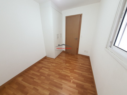 Imagen 18 de 27 de Apartamento De 2 Dormitorios Con Garage Incluido! Piso Alto Con Balcon Al Frente En Cordon Sur.