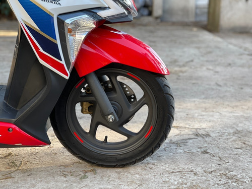 Imagen 9 de 11 de Honda New Elite 125