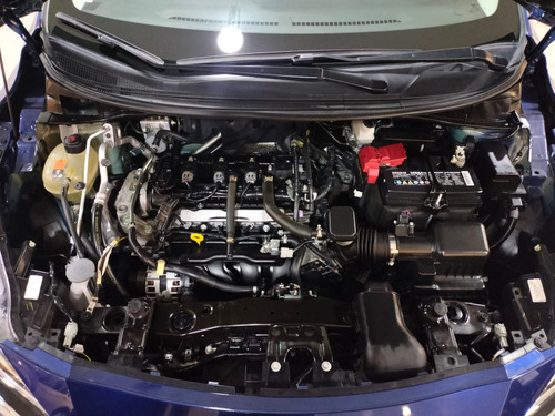 Nissan Versa ADVANCE TM