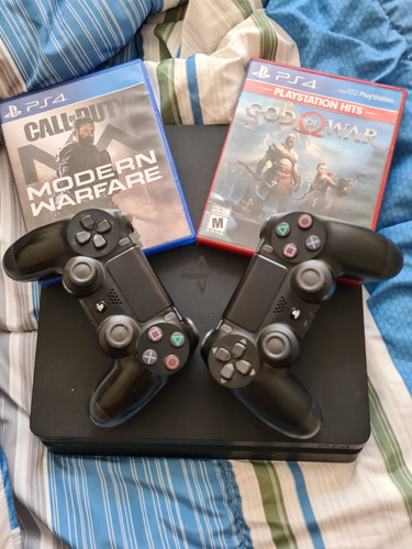 Play Station 4 Slim + 2 Juegos + 2 Mangos