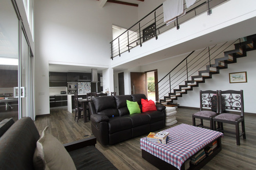 Casa Campestre En Unidad Cerrada, Guarne