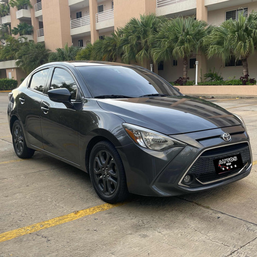 Imagen 2 de 10 de Toyota Yaris