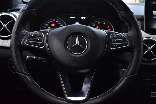 Imagen 10 de 12 de Mercedes Benz Clase B B200 1.6 Edition 156cv At 2017