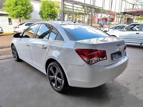 Imagem 15 de 15 de Chevrolet Cruze 1.8 Lt 16v Sedan