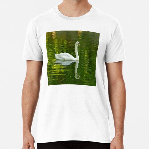 Remera White Swan Goose Green Water Wave Lago Agua Reflejo A