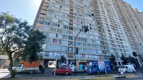 Departamento En Venta De 2 Dorm. En Estación Central