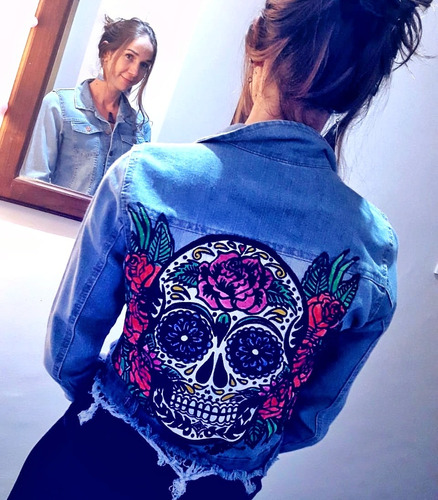 Campera Jean Elastizada Tono Medio Calavera Mexicana Kalaca