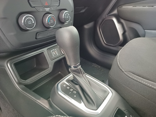 Imagen 17 de 25 de Jeep Renegade 1.8 Sport -fmd