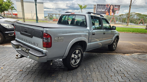 Chevrolet S10 2.4 Executive Cab. Dupla 4x2 Flexpower 4p